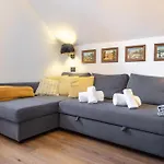 Hostdomus-la Casa Di Luna Apartment