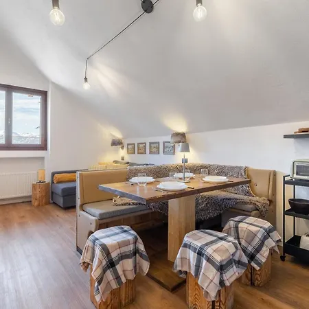 Apartmán Hostdomus-la Casa Di Luna *
